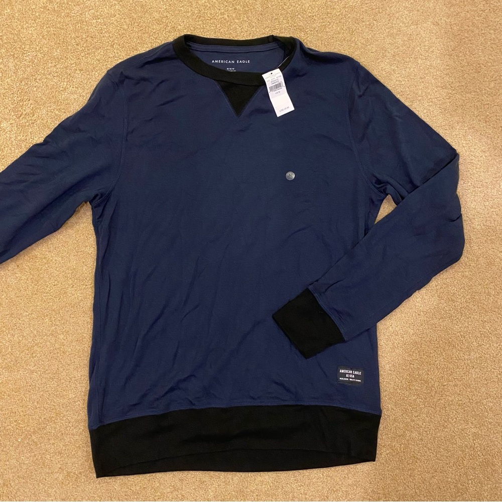 American Eagle Long Sleeve Shirt